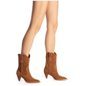 LARROUDÉ
Women's Thelma Boot, Tobacco size 6.5 NEW